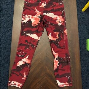 Under Armour Maroon Camouflage Leggings